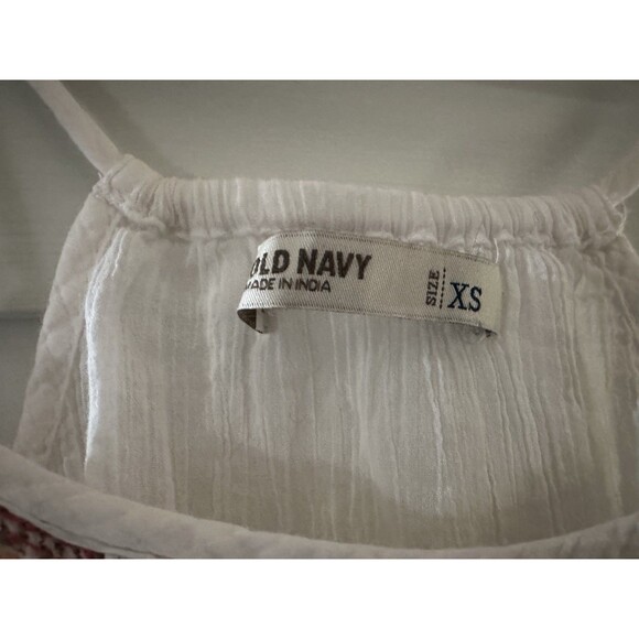 Old Navy White Flowy Tank Top Embroidered Flowers Size XS - Picture 3 of 4